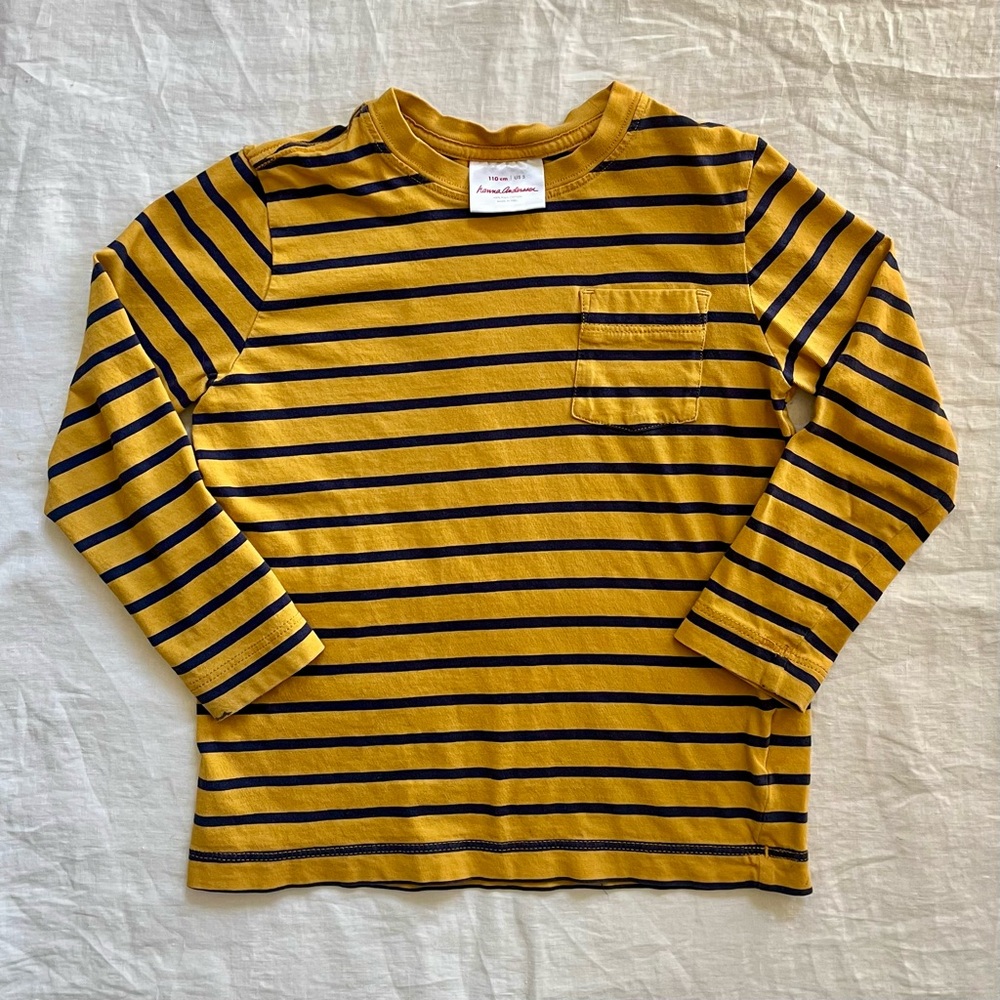 Hanna Andersson Yellow + Navy Longsleeve Pocket Tee (5)